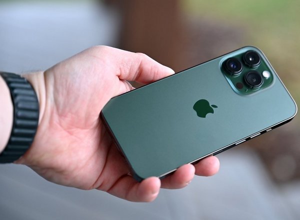 Чехол iPhone 13 Pro Абстрактный фон фуксия за 815 ₽ купить в 