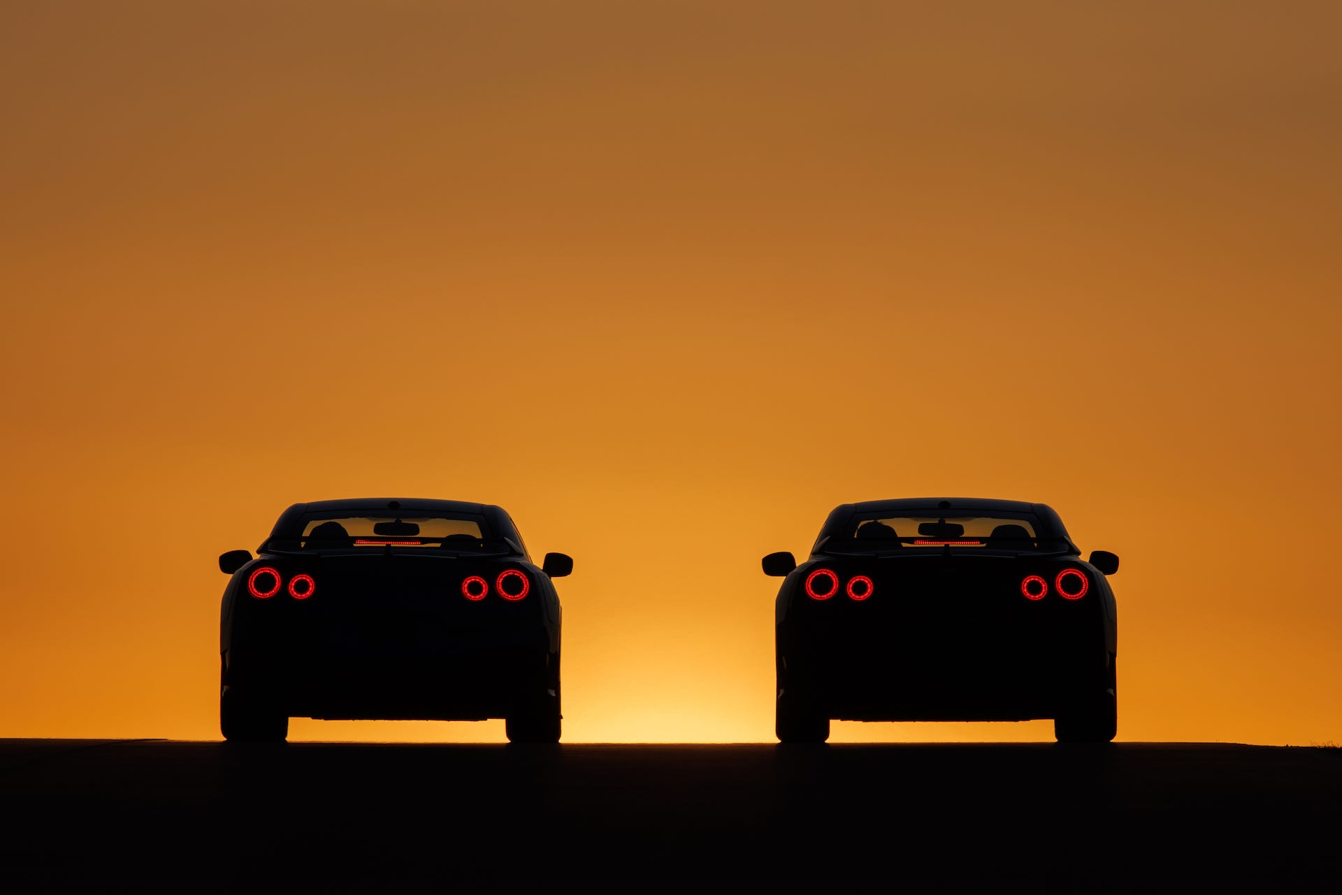 200+] Nissan Gt R Wallpapers 