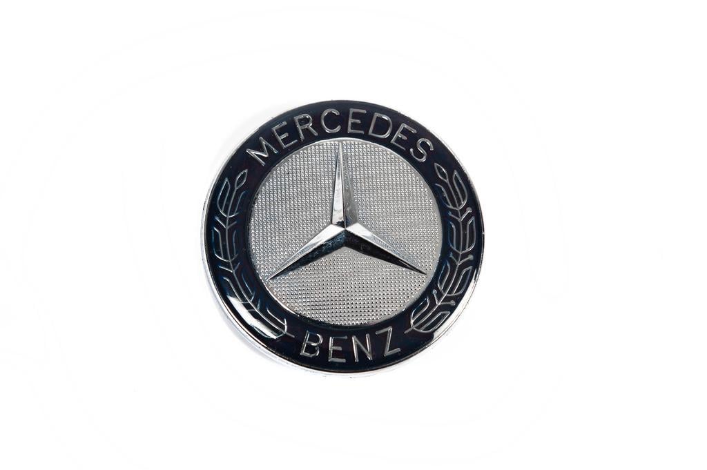 Значок Mercedes-Benz